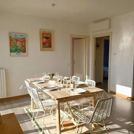 Sui Generis Penthouse With Terraces * Milano